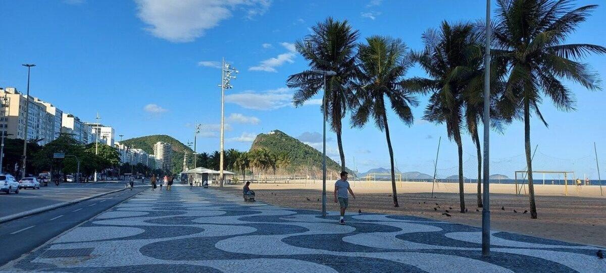 Suh Copacabana 06 Cost Close And Subway